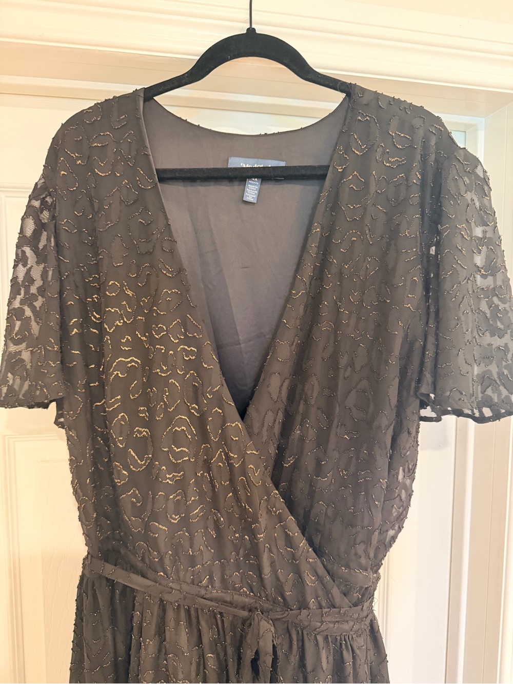 Vintage Modcloth Black Short-Sleeve Wrap Dress Metallic Leopard Print
